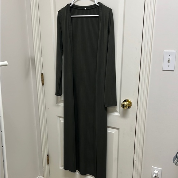 Chic Long Olive Green Cardigan - Picture 2 of 7